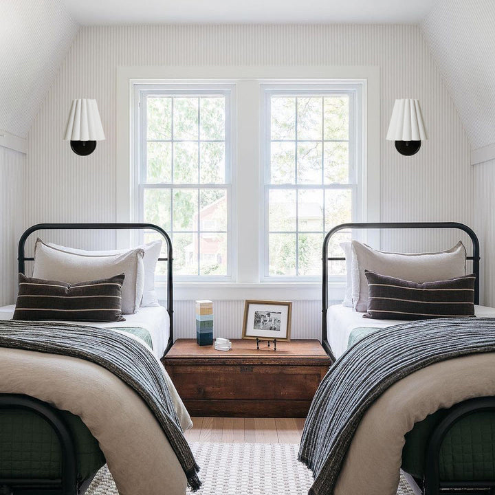 Matthews Sconce